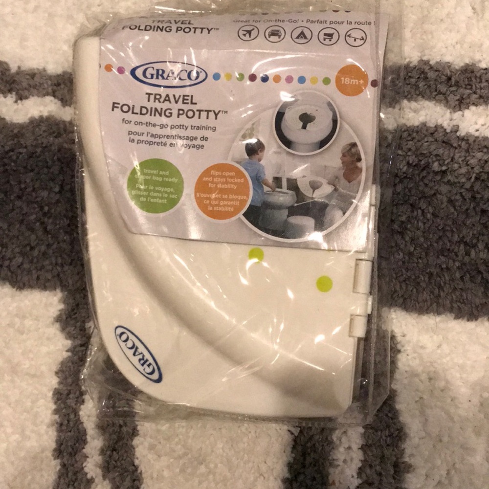 Travel folding potty
